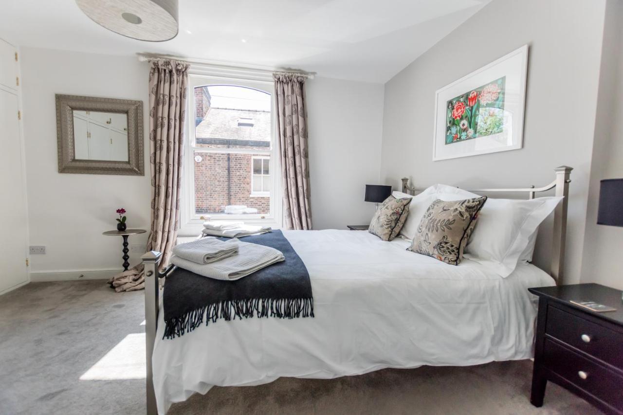 48 Fairfax Street Villa Йорк Екстериор снимка