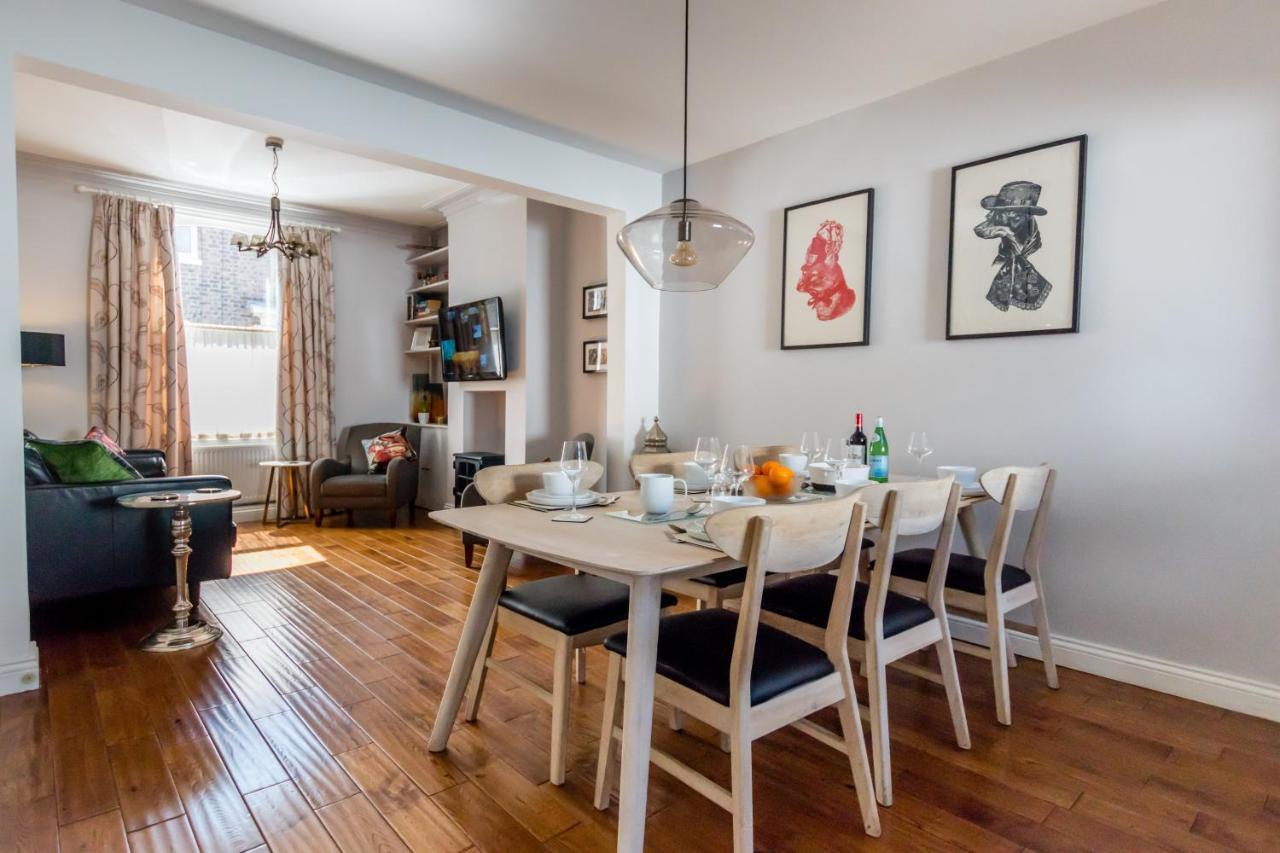 48 Fairfax Street Villa Йорк Екстериор снимка